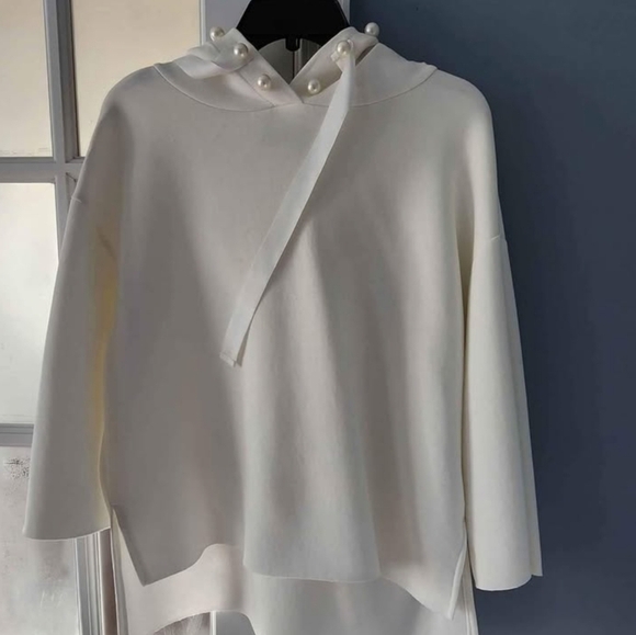 Elegant White Two-Piece Set - Picture 5 of 6